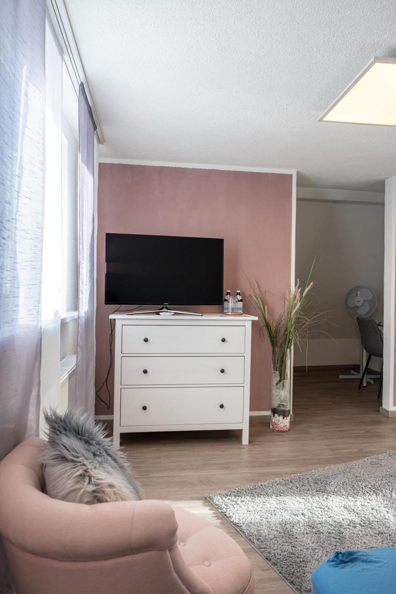 Modern House With Pool - 3 Bedrooms 2 Bathrooms Memmingen Exteriér fotografie